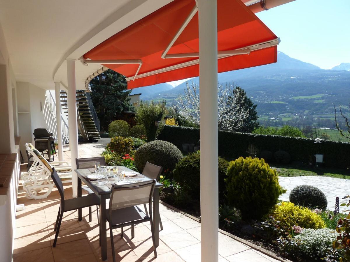 Vue Sur Les Montagnes Embrun Exterior foto