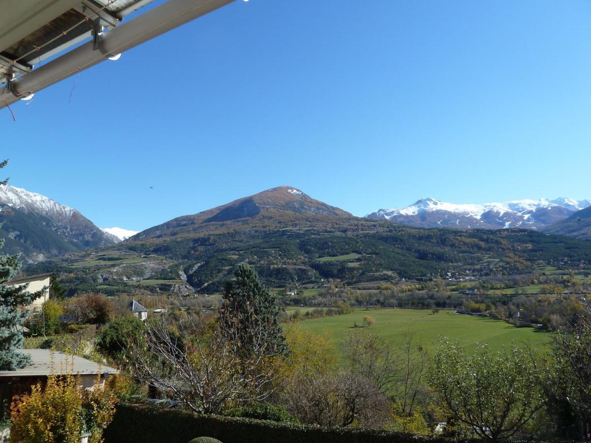 Vue Sur Les Montagnes Embrun Exterior foto