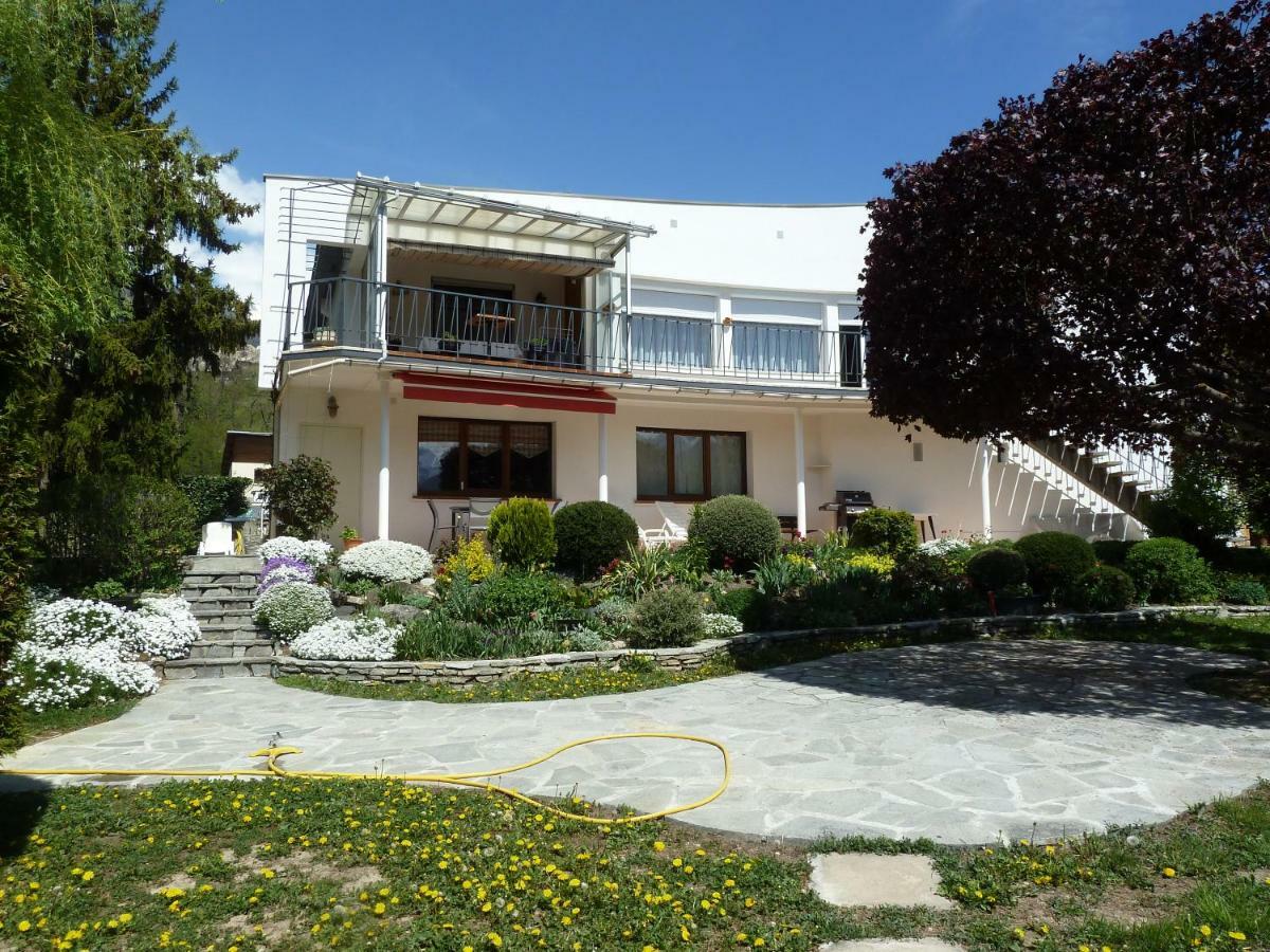 Vue Sur Les Montagnes Embrun Exterior foto